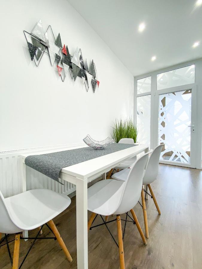 Foter Apartman Ii. Villany Exterior photo