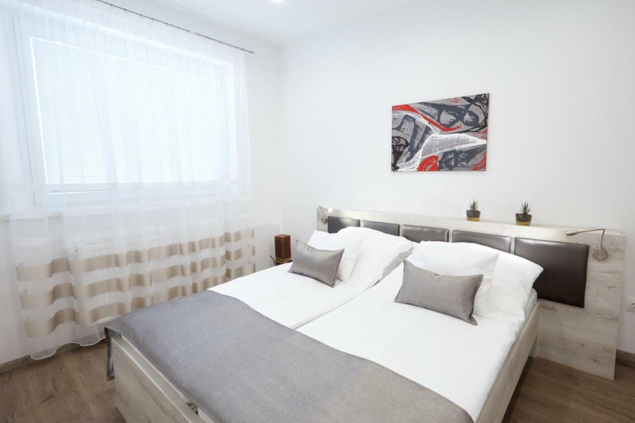 Foter Apartman Ii. Villany Exterior photo